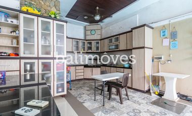 For Sale Five Bedroom Freehold Villa in Renon