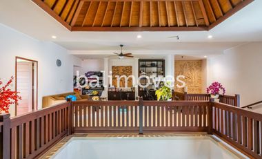 For Sale Five Bedroom Freehold Villa in Renon