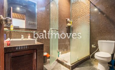 For Sale Five Bedroom Freehold Villa in Renon