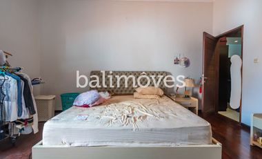 For Sale Five Bedroom Freehold Villa in Renon