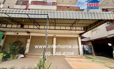 Three-story townhome, 152.7 sq.w., near the Chaiyaphum Municipal Public Health Center, on Mittraphap Road (Highway No. 2051), Chaiyaphum City