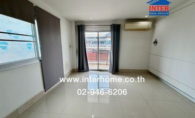 Three-story townhome, 152.7 sq.w., near the Chaiyaphum Municipal Public Health Center, on Mittraphap Road (Highway No. 2051), Chaiyaphum City