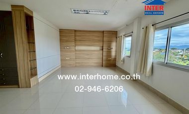 Three-story townhome, 152.7 sq.w., near the Chaiyaphum Municipal Public Health Center, on Mittraphap Road (Highway No. 2051), Chaiyaphum City