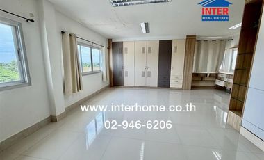 Three-story townhome, 152.7 sq.w., near the Chaiyaphum Municipal Public Health Center, on Mittraphap Road (Highway No. 2051), Chaiyaphum City