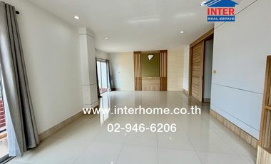 Three-story townhome, 152.7 sq.w., near the Chaiyaphum Municipal Public Health Center, on Mittraphap Road (Highway No. 2051), Chaiyaphum City