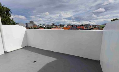 DISEWAKAN RUKO SIAP PAKAI LOKASI STRATEGIS DI KEBON JERUK JAKARTA BARAT