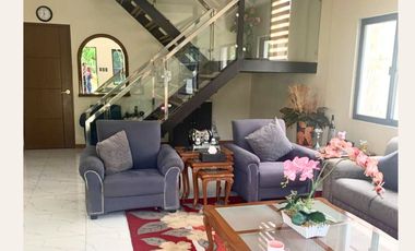Magallanes Villages House for Sale! Makati City