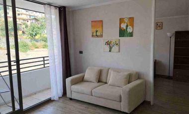 Se vende Departamento Amoblado. Eduardo Titus, VIÑA DEL MAR. Estilo mariposa. Ideal para Inversión. Cercano a Universidades. Condominio Seguro, seguridad 24/7. 2 dormitorios, 2 baños, estacionamiento