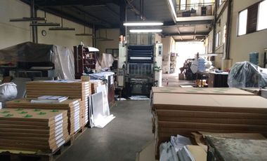 Ruang Usaha Besar di Jantung Jatiasih Jalan Ramai Akses Tol Mudah