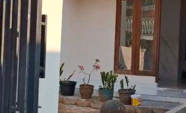 DIJUAL RUMAH DI PERUM TAMAN KOTA BEKASI ^M