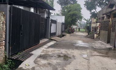 DIJUAL RUMAH DALAM KOMPLEK MARGAHAYU DI SAYAP JL PROPELAT RAYA SIAP HUNI KOTA BANDUNG