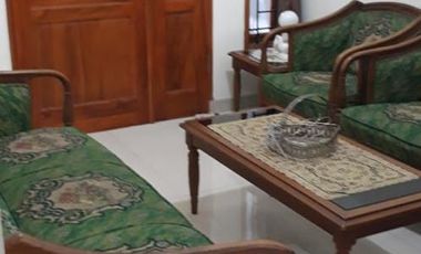 DIJUAL RUMAH DALAM KOMPLEK MARGAHAYU DI SAYAP JL PROPELAT RAYA SIAP HUNI KOTA BANDUNG