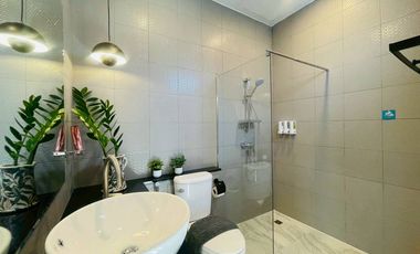 For Sale / Rent – Luxury Pool Villa Near Chiang Mai City