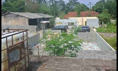 DISEWAKAN GUDANG DAN  RUMAH  CIANJUR