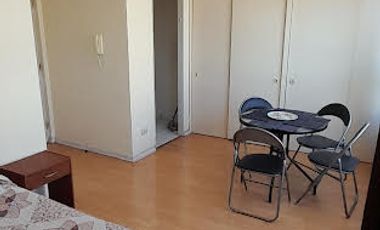 VENDO ESTUDIO ACOGEDOR ILUMINADO AMOBLADO, OPORTUNIDAD.