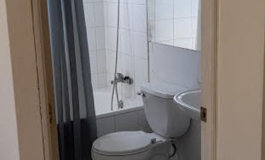 VENDO ESTUDIO ACOGEDOR ILUMINADO AMOBLADO, OPORTUNIDAD.