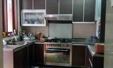 RUMAH MEWAH MINIMALIS TROPIS 2 LANTAI MAINROAD ANTAPANI BANDUNG.