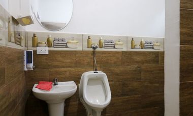 EN VENTA: Propiedad rentera en Flavio Reyes con Espacios Comerciales y Residenciales