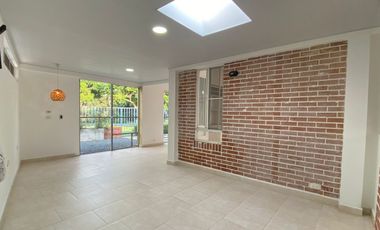 VENDO CASA ESQUINERA PAISAJES  DEL CASTILLO DE 1 NIVEL -JAMUNDI