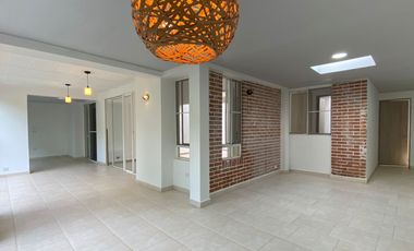 VENDO CASA ESQUINERA PAISAJES  DEL CASTILLO DE 1 NIVEL -JAMUNDI