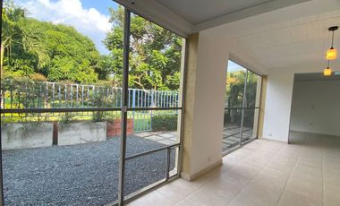 VENDO CASA ESQUINERA PAISAJES  DEL CASTILLO DE 1 NIVEL -JAMUNDI