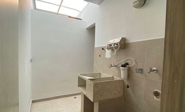 VENDO CASA ESQUINERA PAISAJES  DEL CASTILLO DE 1 NIVEL -JAMUNDI