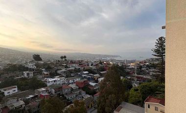 Se arrienda depto amoblado de marzo a diciembre