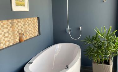 VENTA ESTUPENDA CASA DOS PISOS Y TERRAZA