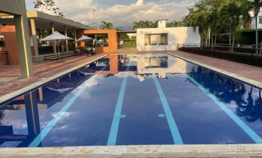 VENTA ESTUPENDA CASA DOS PISOS Y TERRAZA