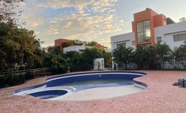 VENTA ESTUPENDA CASA DOS PISOS Y TERRAZA