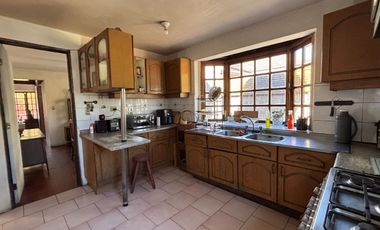 Se Vende Hermosa y Amplia Casa 3D+2B+Depto de Interior!