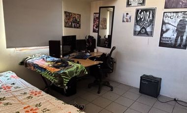 Se Vende Hermosa y Amplia Casa 3D+2B+Depto de Interior!