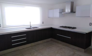 En Renta Amplio Departamento en Torres Marbella El Refugio Querétaro