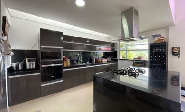 Casa Campestre en venta - Entre Armenia y el Caimo