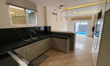 Alquiler de casa urb. Portal al Sol vía a la costa