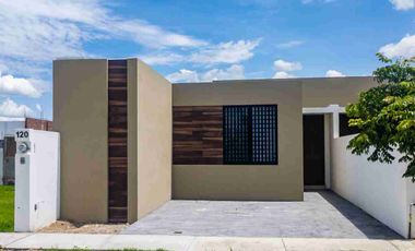 CASA EN VENTA DE 1 PLANTA AMPLIA CON DOBLE ALTURA EN MAYORCA RESIDENCIAL OPORTUNIDAD ZONA SUR ESTE LEON
