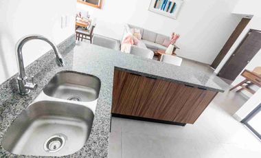 CASA EN VENTA DE 1 PLANTA AMPLIA CON DOBLE ALTURA EN MAYORCA RESIDENCIAL OPORTUNIDAD ZONA SUR ESTE LEON