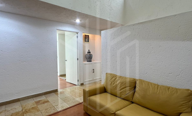 HERMOSA CASA CON JARDÍN DE ENSUEÑO EN VENTA EN CHILUCA.