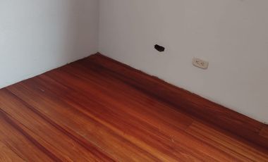 SE ARRIENDA  HERMOSA CASA