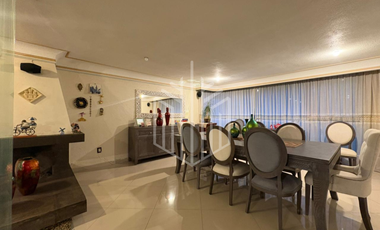 EXCELENTE OPORTUNIDAD CON JARDÍN PLANO EN LOMA DE VALLESCONDIDO.