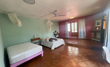 SE VENDE CASA COLONIAL EN TEPOZTLAN