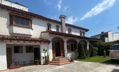 SE VENDE CASA COLONIAL EN TEPOZTLAN