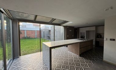 CASA EN VENTA VALLE DE LAS FUENTES, MODELO AILE, CALIMAYA, CERCA DE METEPEC
