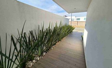 Casa Nueva en Renta – Lomas de Angelópolis II
📍 Parque Dublin, Lomas 2 | Cerca de Sonata y accesos rápidos