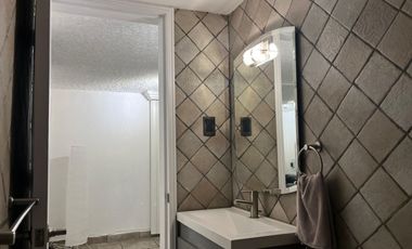Departamento remodelado en venta en primer piso – Excelente ubicación.
