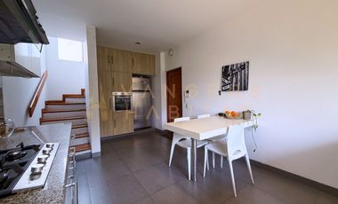 Dúplex en Venta con terraza Chacarilla - Santiago de Surco