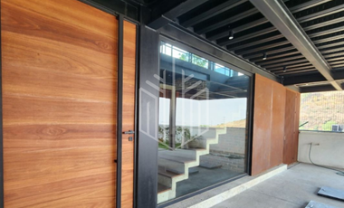 EXCLUSIVA RESIDENCIA EN MONCAYO BOSQUE ESMERALDA 5 RECÁMARAS 7 BAÑOS