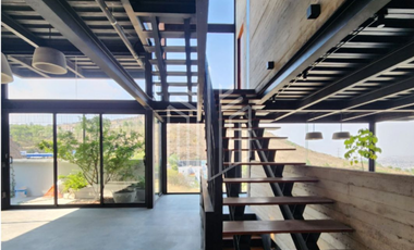 EXCLUSIVA RESIDENCIA EN MONCAYO BOSQUE ESMERALDA 5 RECÁMARAS 7 BAÑOS