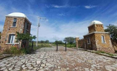 SE VENDE TERRENO CON CASA CAMPESTRE ,EN COMPLEJO RUSTICO EL PEDERNAL, LOMAS DE JESUS MA. AGS.