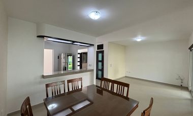 CASA EN ESQUINA CON ALBERCA EN KLUSTER LAS FUENTES CERCA DEL CENTRO DE JIUTEPEC